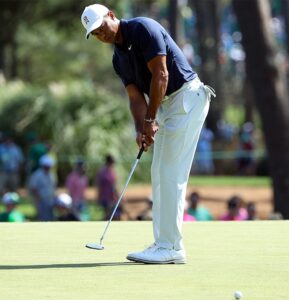 Tiger Woods Change to FootJoy Shoes Following Injury